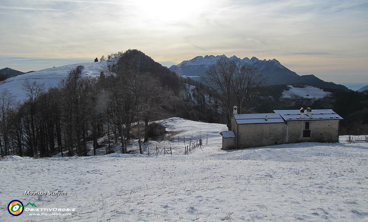 38 Ridiscendo verso la Sella....JPG